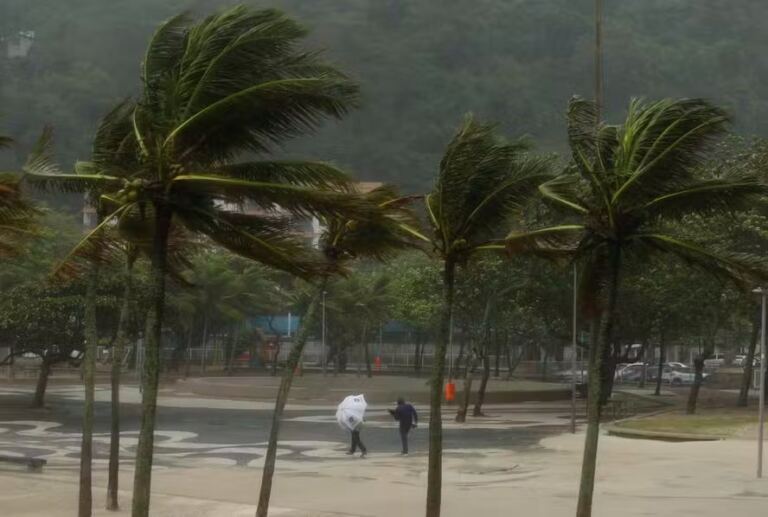 ciclone-bomba:-ventos-colocam-rio-em-alerta-de-estagio-3