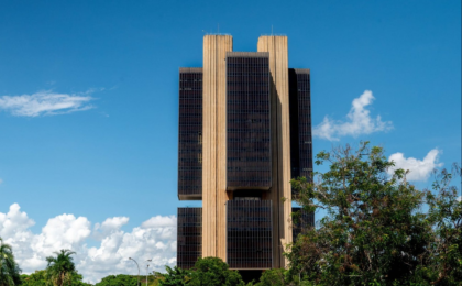 banco-central-fecha-acordo-com-a-china,-e-turistas-chineses-poderao-pagar-com-pix-no-brasil