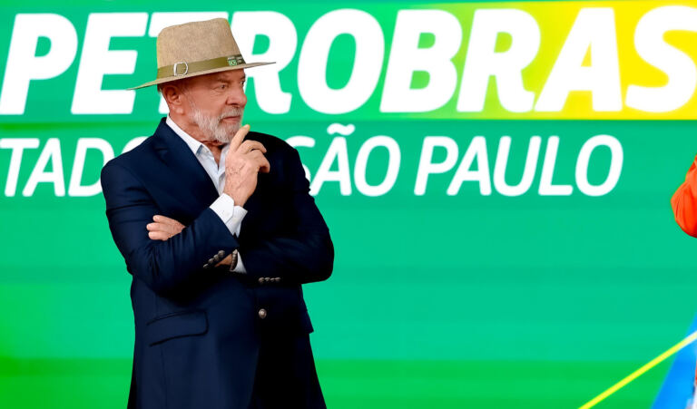 lula-quer-petrobras-de-volta-a-distribuicao-e-preve-expansao-de-refino-e-gas