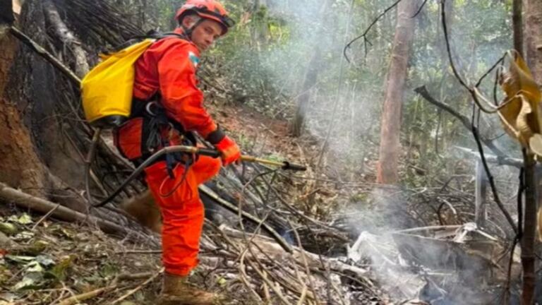 vitimas-da-queda-do-helicoptero-sao-tres-turistas-colombianas-e-o-piloto-da-aeronave