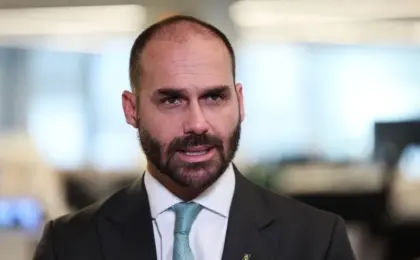 expulsao-de-eduardo-bolsonaro-da-pf-aguarda-decisao-do-ministerio-da-justica