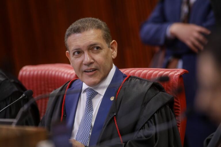 nunes-marques-diz-que-desacreditar-urnas-e-“desconvidar”-eleitor-a-votar