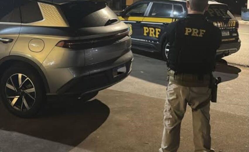 cinco-estrangeiros-sao-presos-com-carro-clonado-na-dutra