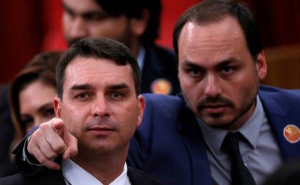 flavio-bolsonaro-cobra-ana-campagnolo-por-apoio-a-carlos-em-sc