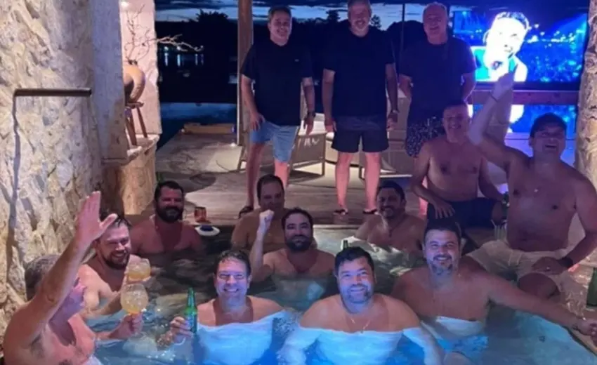 ramagem-reage-a-foto-em-piscina-com-politicos-e-advogado-alvo-da-pf-no-caso-inss