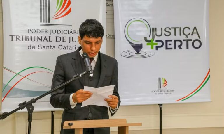 quem-e-yves-guachala,-juiz-indigena-que-denuncia-perseguicao-apos-decisoes-em-sc