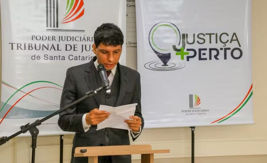 quem-e-yves-guachala,-juiz-indigena-que-denuncia-perseguicao-apos-decisoes-em-sc