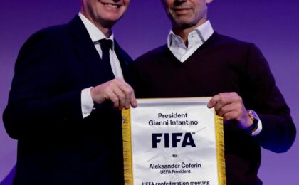 uefa,-concacaf-e-asia-discutem-torneios-proprios-em-boicote-a-fifa-e-infantino