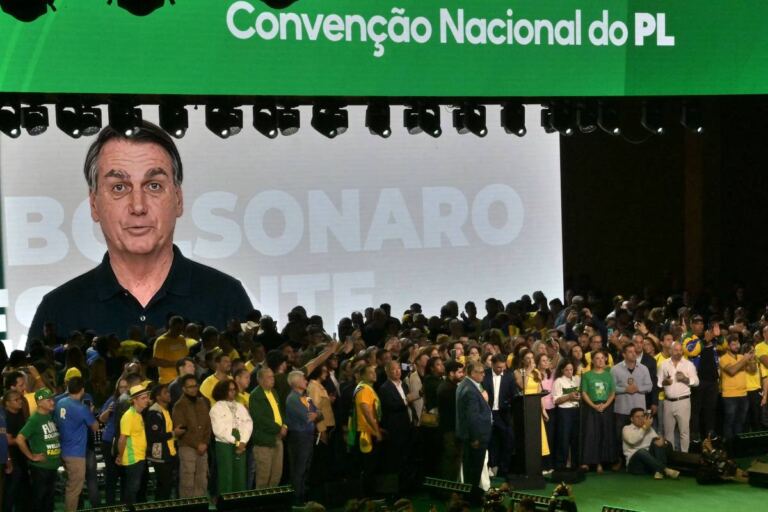 video-de-ia-de-bolsonaro-na-convencao-de-flavio-sera-pautado-no-tse