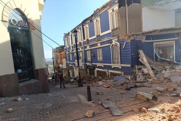 terremoto-de-magnitude-7,4-atinge-a-colombia