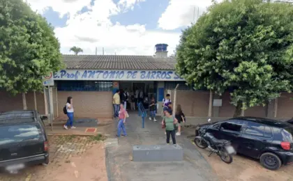 adolescente-de-15-anos-e-esfaqueada-por-colega-dentro-escola