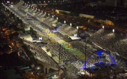 ingressos-para-desfiles-do-carnaval-2027-comecam-a-ser-vendidos-nesta-segunda