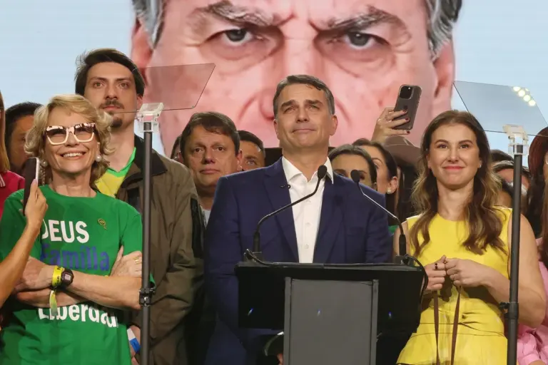 aliados-de-lula-veem-risco-politico-em-veto-a-visita-a-bolsonaro