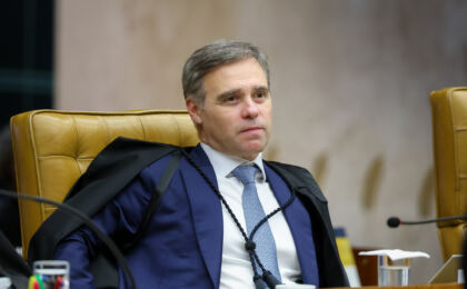 andre-mendonca-cobra-acao-contra-dinheiro-que-financia-crime-no-rio-de-janeiro