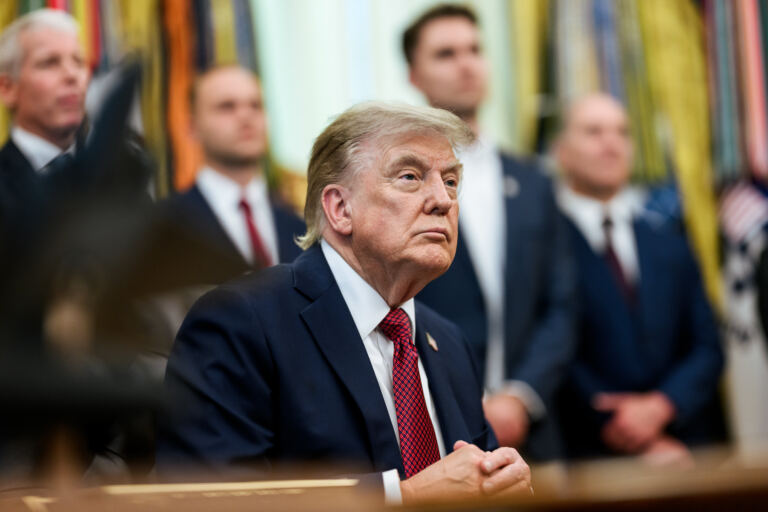 a-operacao-que-escondeu-trump-em-caminhao-para-despistar-ameaca-do-ira