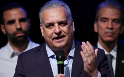 homem-que-falou-em-“armacao”-contra-vice-de-flavio-bolsonaro-diz-que-esteve-no-8/1