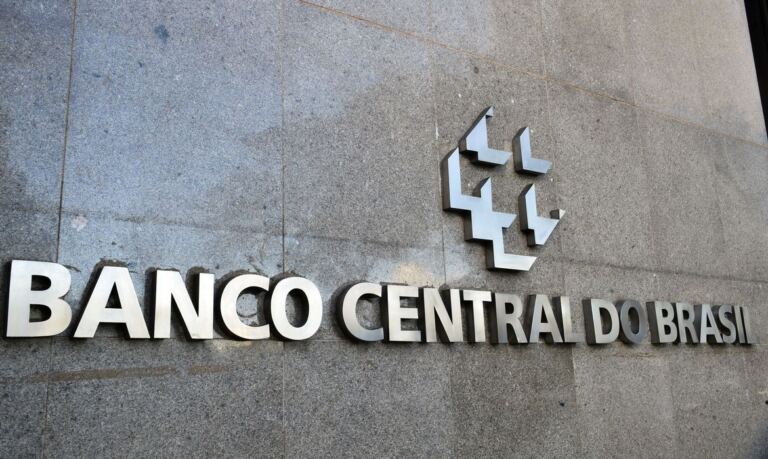 copom-ve-mais-riscos-de-alta-para-inflacao-e-mantem-cautela