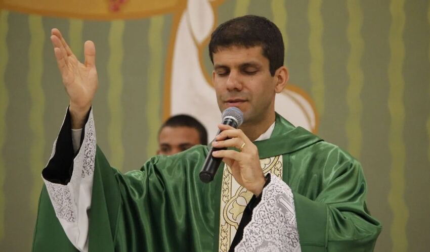 o-grupo-ultraconservador-que-levou-padre-de-jundiai-a-excomunhao