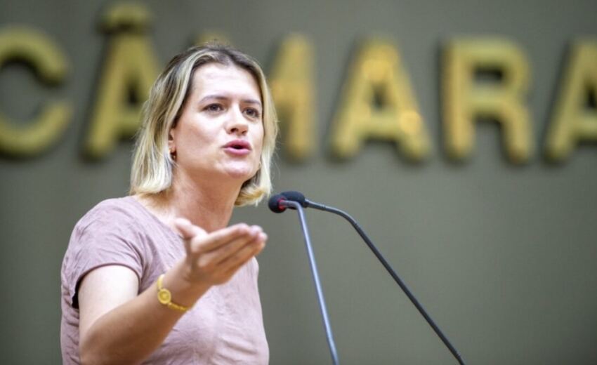 vereadora-trans-desafia-o-veio-da-havan.-por-moises-mendes
