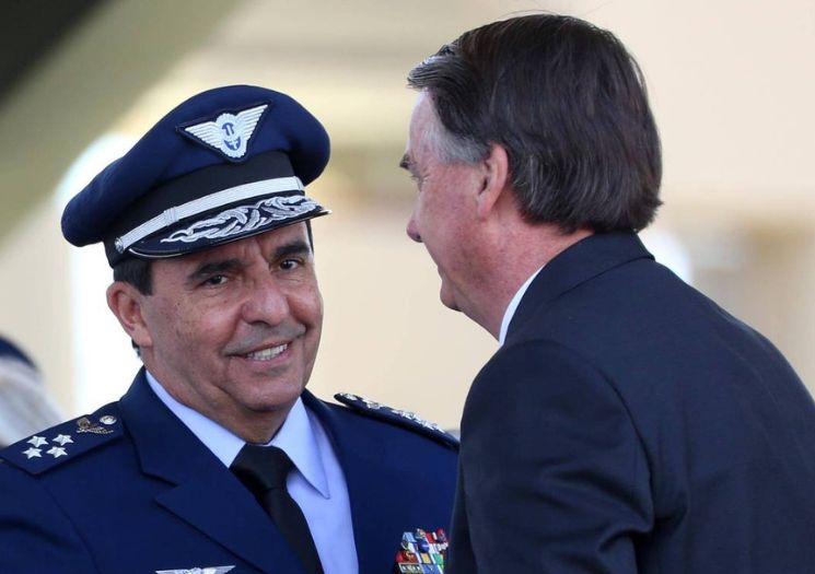 ex-chefe-da-fab-revela-pressao-golpista-de-bolsonaro