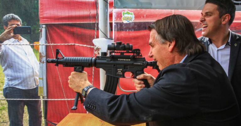 pf-pede-a-moraes-definicao-sobre-destino-de-armas-apreendidas-de-bolsonaro