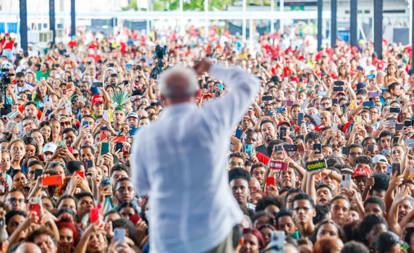 o-manifesto-pro-lula-de-servidores-de-institutos-e-universidades.-por-moises-mendes