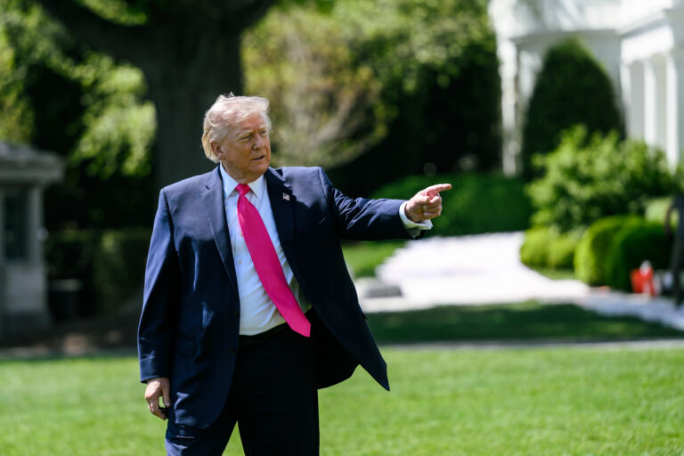 trump-nao-descarta-declarar-emergencia-nacional-para-controlar-eleicoes-nos-eua