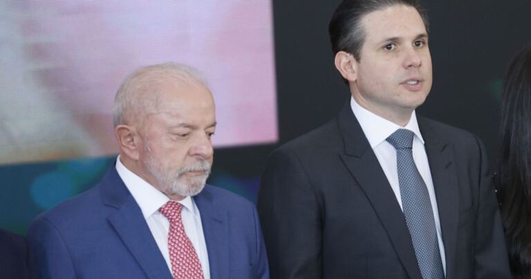 lula-se-encontrara-com-hugo-motta-hoje-apos-apoio-do-republicanos-da-paraiba