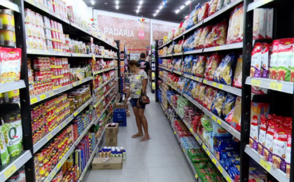 cesta-basica-fica-mais-barata-em-26-capitais,-mas-ainda-pesa-no-bolso-de-quem-ganha-salario-minimo