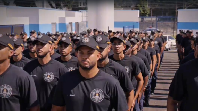 forca-municipal-inicia-patrulhamento-em-bairro-de-duque-de-caxias;