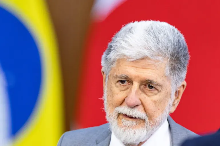amorim-critica-classificacao-de-pcc-e-cv-como-terroristas