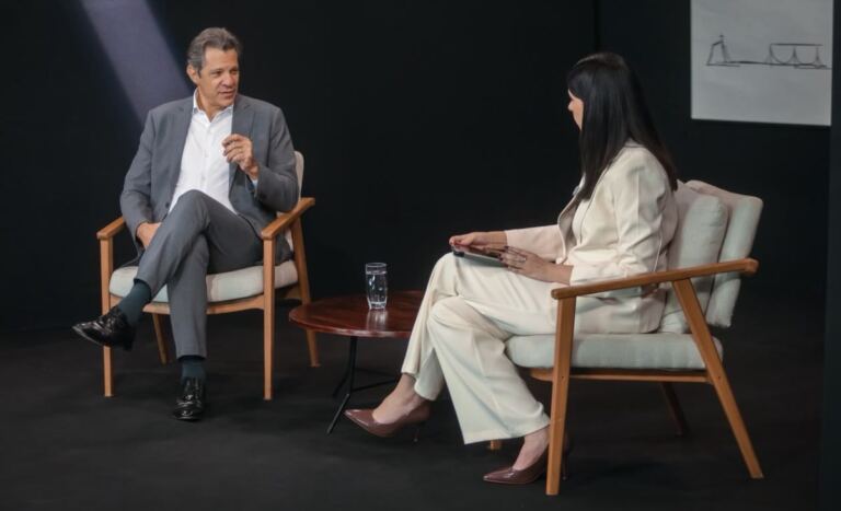 jornalista-diz-que-haddad-se-contradiz-sobre-tarcisio-e-leva-invertida