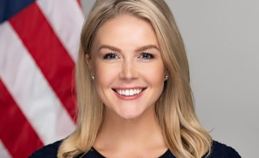trump-confirma-saida-da-porta-voz-da-casa-branca,-karoline-leavitt