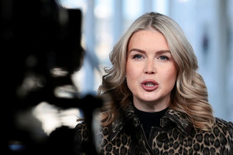 trump-anuncia-saida-de-karoline-leavitt-do-cargo-de-porta-voz-da-casa-branca