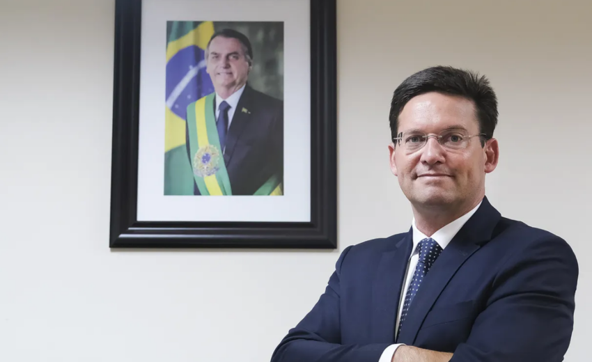 a-ligacao-entre-ex-ministro-de-bolsonaro-e-o-banco-master