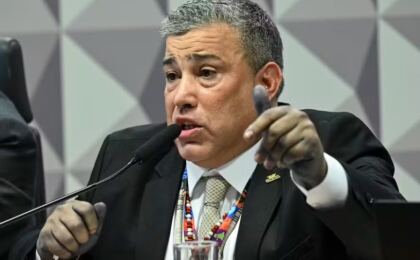 foragido,-suspeito-de-liderar-esquema-do-inss-se-entrega-a-pf