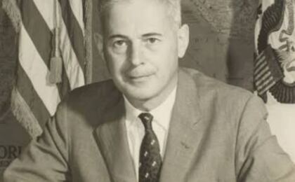 ufrj-anula-honoris-causa-de-ex-embaixador-dos-eua-ligado-ao-golpe-de-1964
