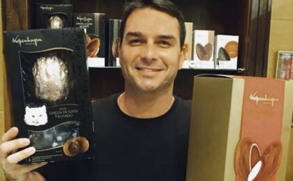 flavio-bolsonaro-oficializa-candidatura-com-patrimonio-370%-maior-que-em-2018