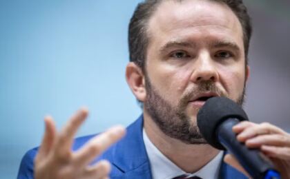 tarifaco:-durigan-diz-que-governo-analisara-uso-da-reciprocidade-com-‘muita-cautela-e-responsabilidade’