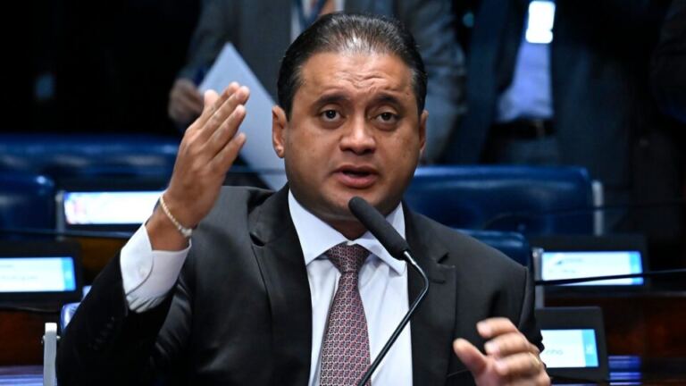 quem-e-o-senador-investigado-por-blindar-homicidio