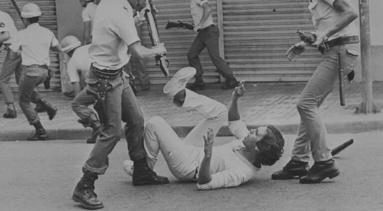 comissao-da-camara-quer-censurar-termo-“ditadura-militar”-em-livro-sobre-a-independencia