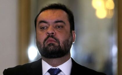 pf-investiga-se-claudio-castro-recebeu-imoveis-como-propina-para-contrato-milionario