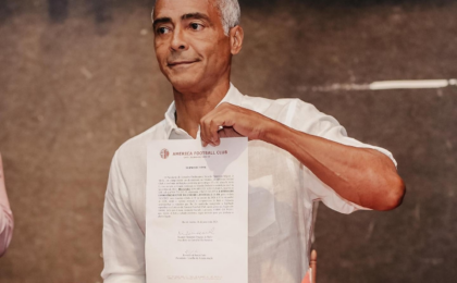 romario-sai-do-pl-e-anuncia-apoio-a-eduardo-paes-no-rj