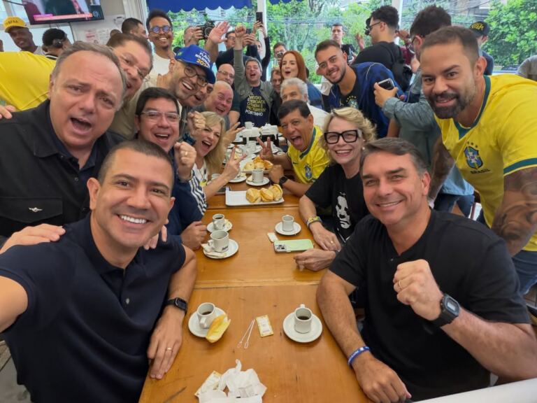 flavio-vai-a-padaria-favorita-de-bolsonaro-no-rio-e-da-ultimato-a-prefeitos-pro-paes